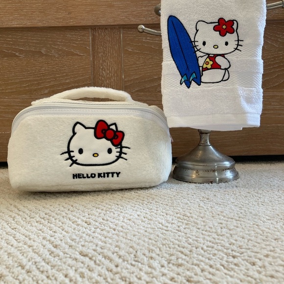 Hello Kitty Handbags - NWT Hello Kitty Faux Fur Cosmetic Bag & Surf Towel Set – Adorable & Rare!